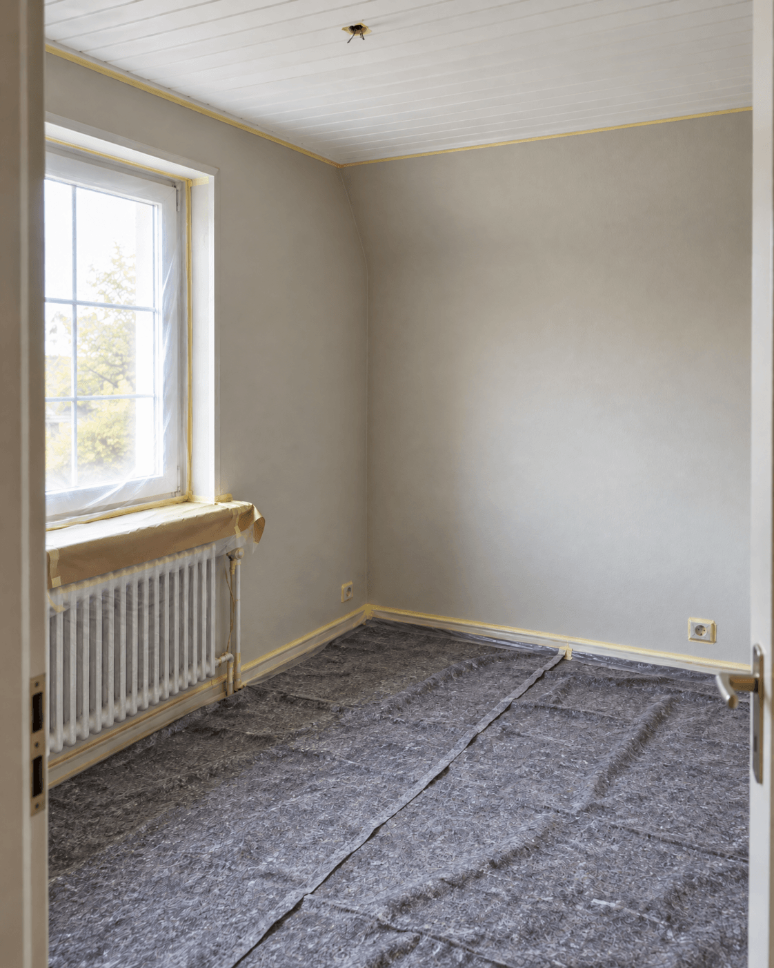 Sorgfältig vorbereiteter Innenraum während der Renovation